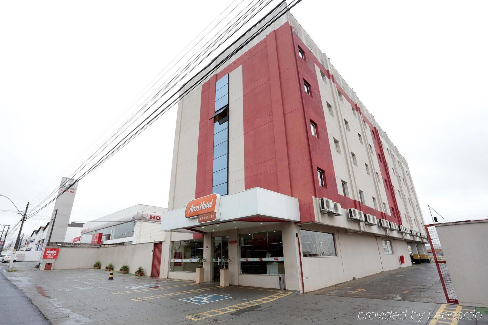 Hotel Dan Inn Sao Carlos By Nacional Inn Kültér fotó
